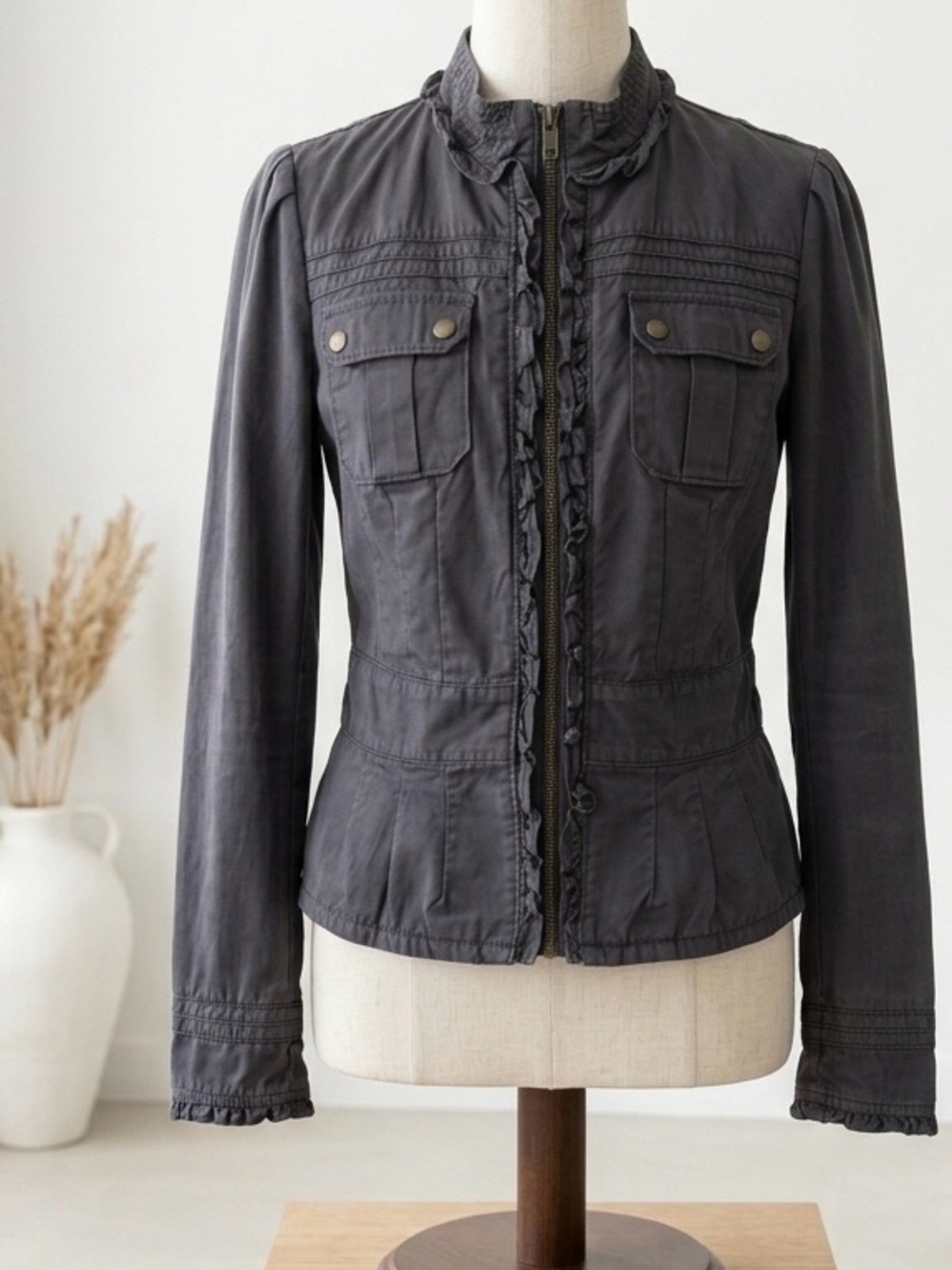 Banana Republic| Dark Grey Cotton Ruffle-Trim Zip-up Utility Jacket Sz 4